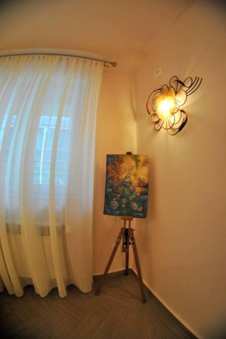Modern & Central Apartment In North Of Bucarest Extérieur photo