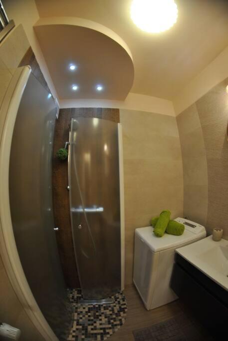 Modern & Central Apartment In North Of Bucarest Extérieur photo
